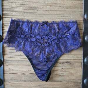 Victoria's Secret High Waist Thong Purple Black Lace and Fishnet Mesh New sz S